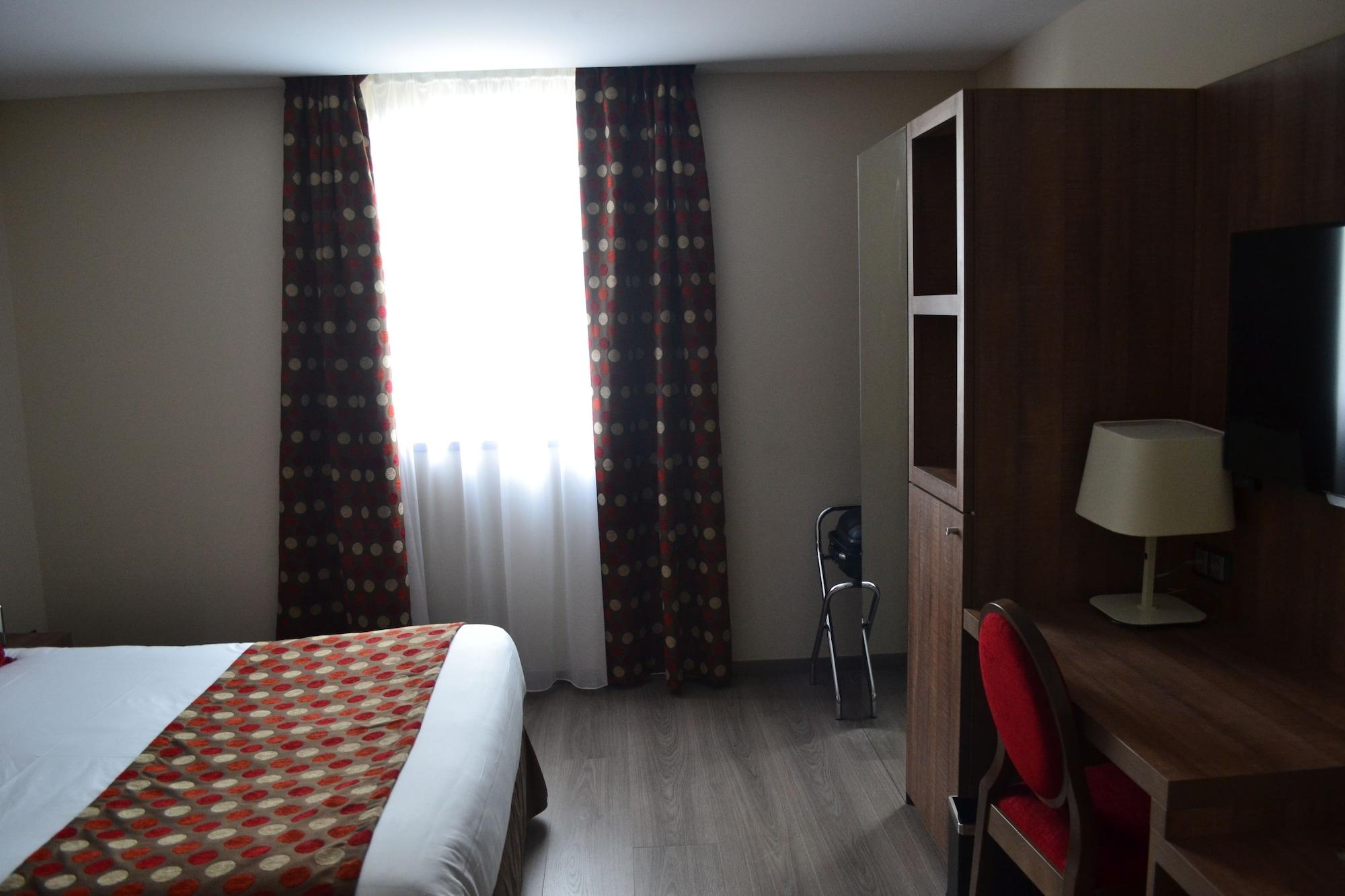 Best Western Hotel Des Barolles - Lyon Sud Brignais Exterior photo
