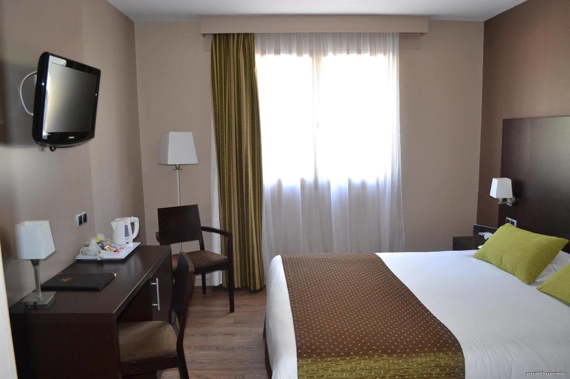 Best Western Hotel Des Barolles - Lyon Sud Brignais Exterior photo